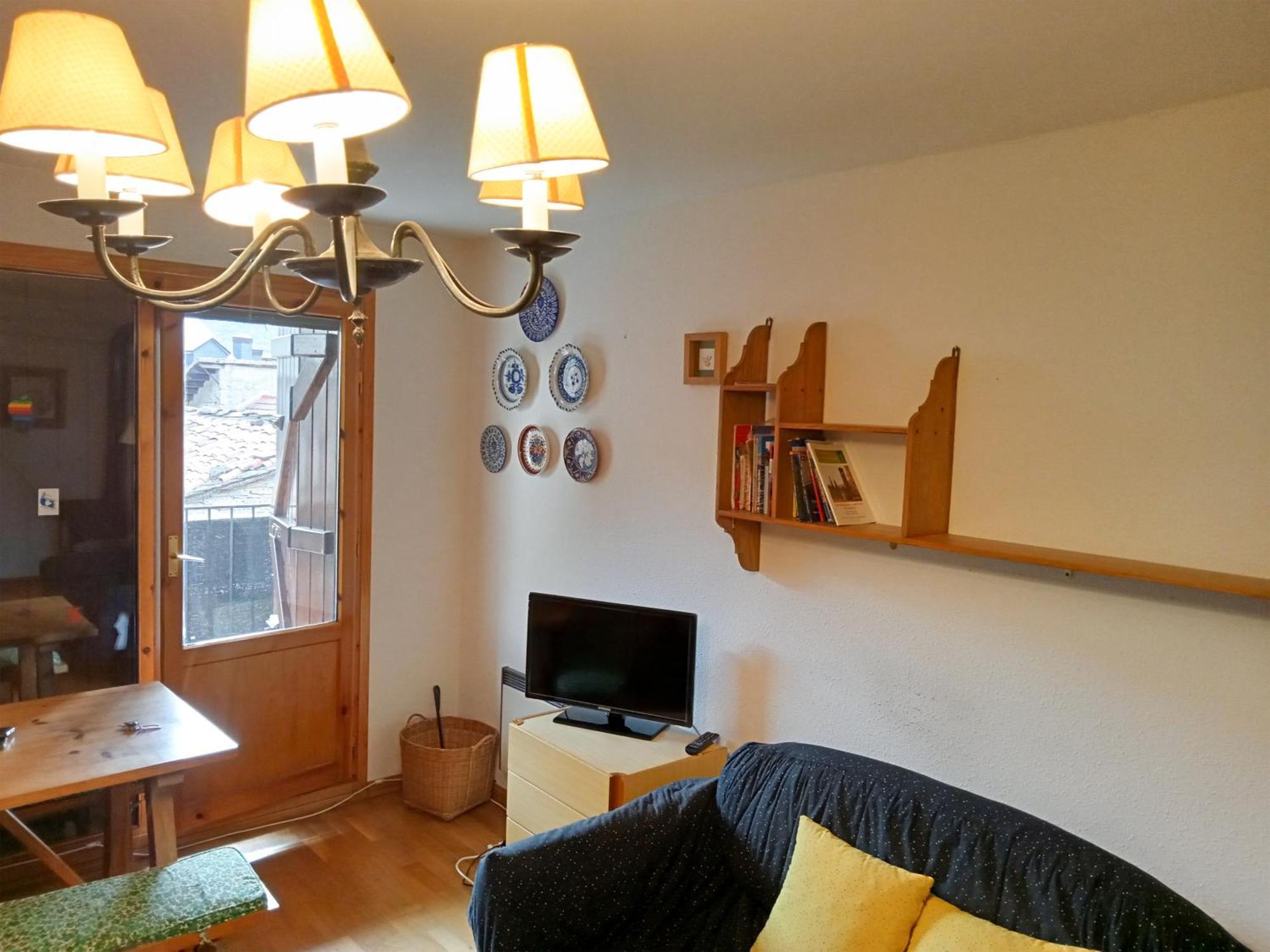 Apartamentos Valle De Tena - Biescas 3000 エクステリア 写真