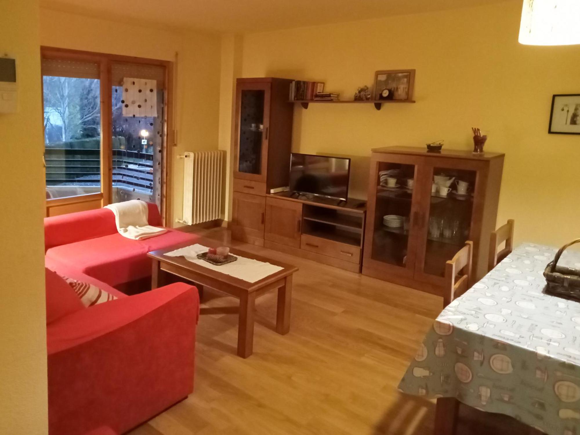 Apartamentos Valle De Tena - Biescas 3000 エクステリア 写真