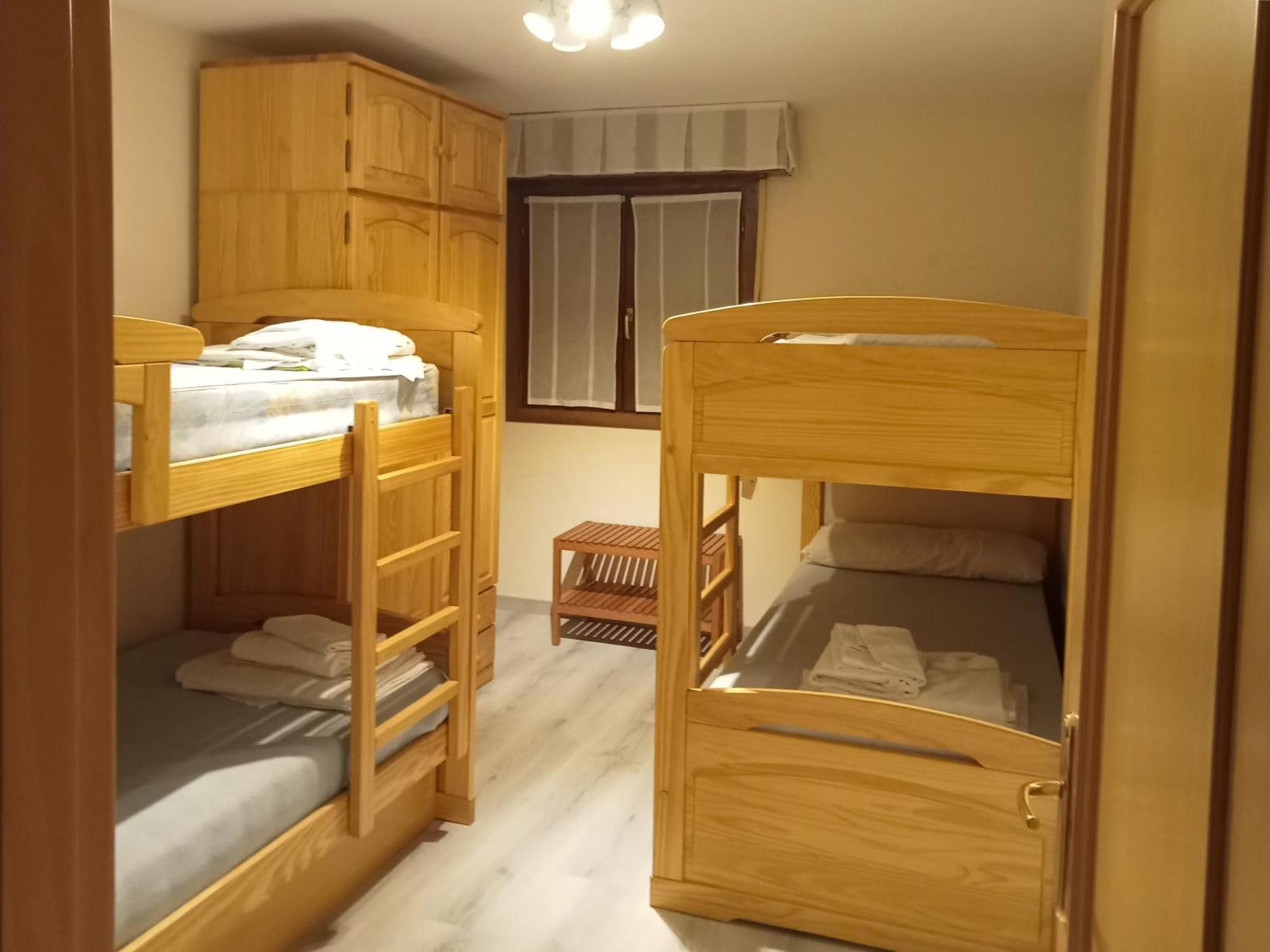 Apartamentos Valle De Tena - Biescas 3000 エクステリア 写真