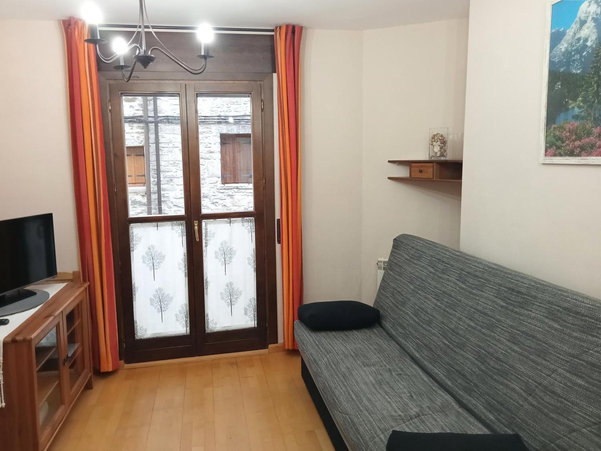 Apartamentos Valle De Tena - Biescas 3000 エクステリア 写真