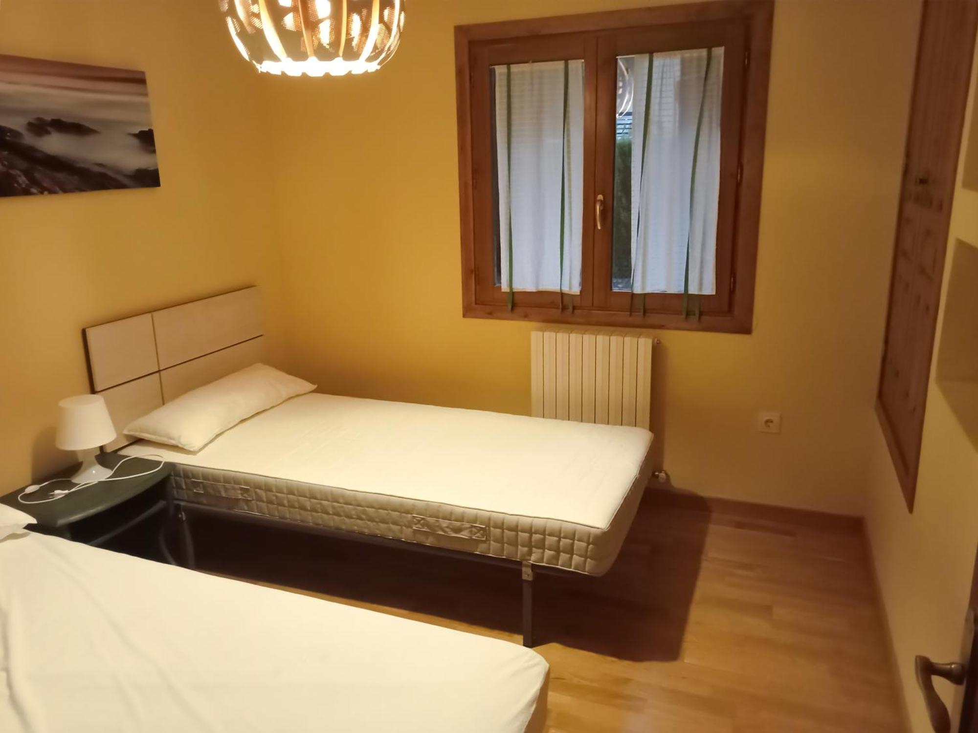 Apartamentos Valle De Tena - Biescas 3000 エクステリア 写真